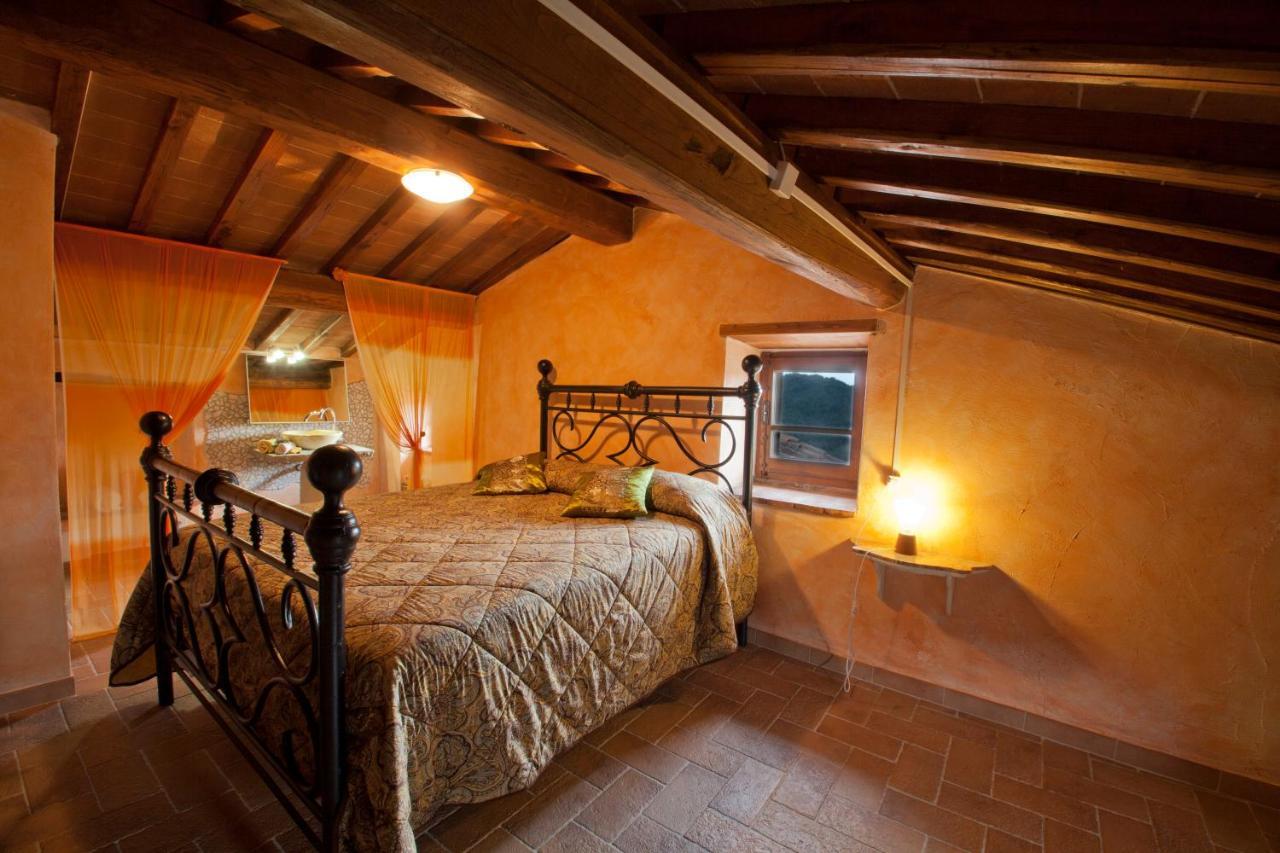 Agriturismo D'Ambiano อาเรซโซ ภายนอก รูปภาพ