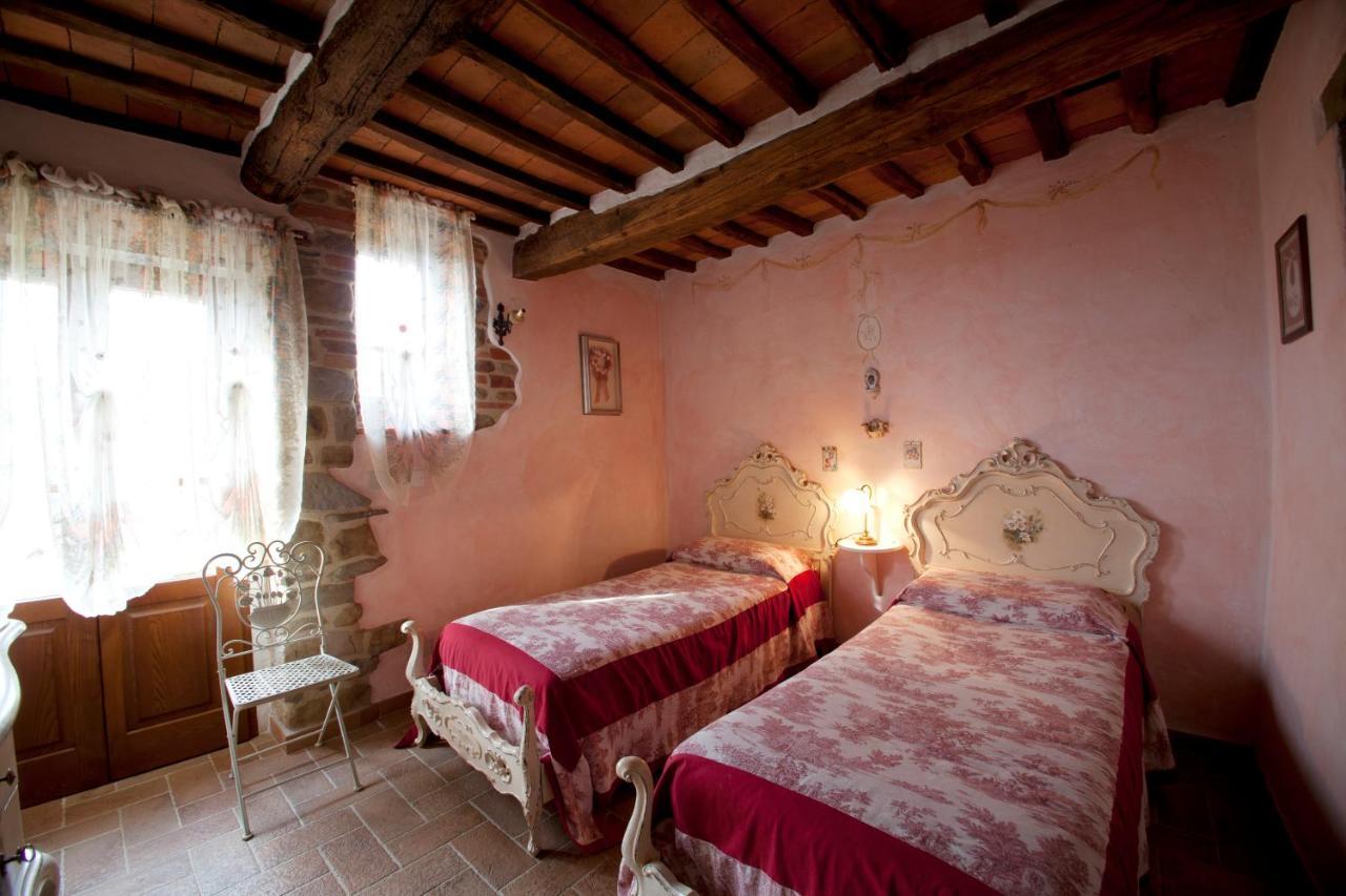 Agriturismo D'Ambiano อาเรซโซ ภายนอก รูปภาพ